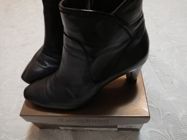 Stivaletti tronchetti