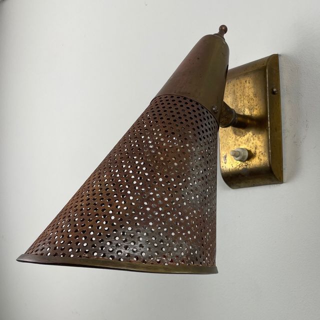 Lampada da parete francese in stile Mathieu Matégot anni '50