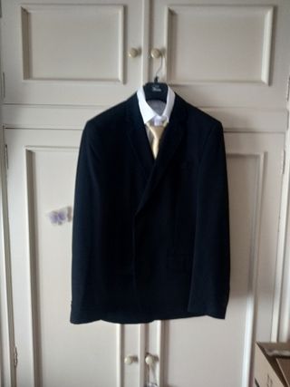 Traje juvenil