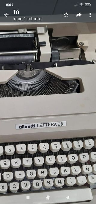 Maquina de escribir olivetii lenttera