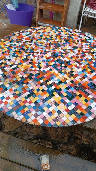 Tavolo da giardino in cemento