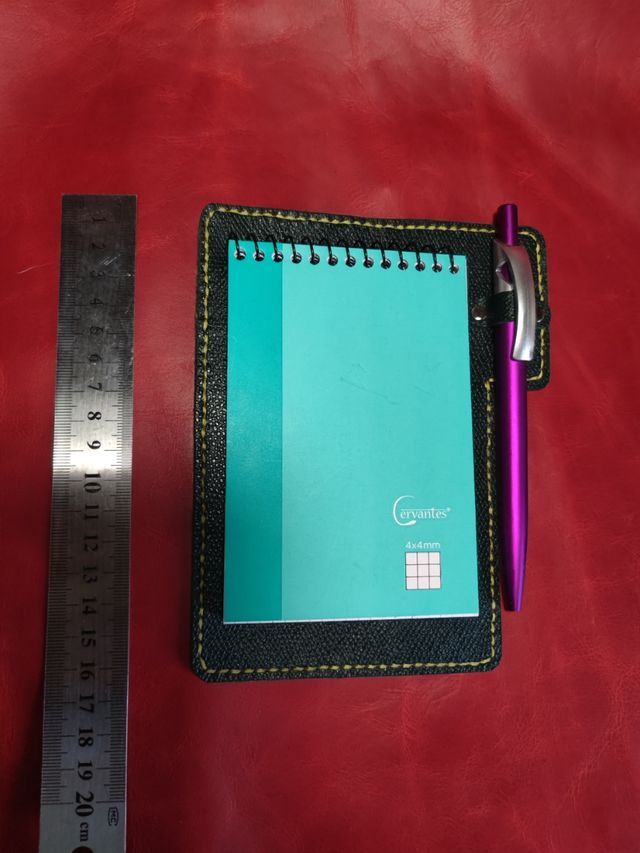 Porta notas nevera cuero