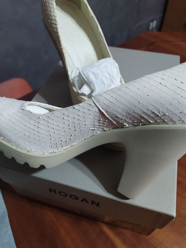 Décolleté donna Hogan in pelle pitonata