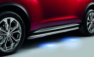 NISSAN JUKE F15 2010... ESTRIBOS CROMO ILUMINADOS