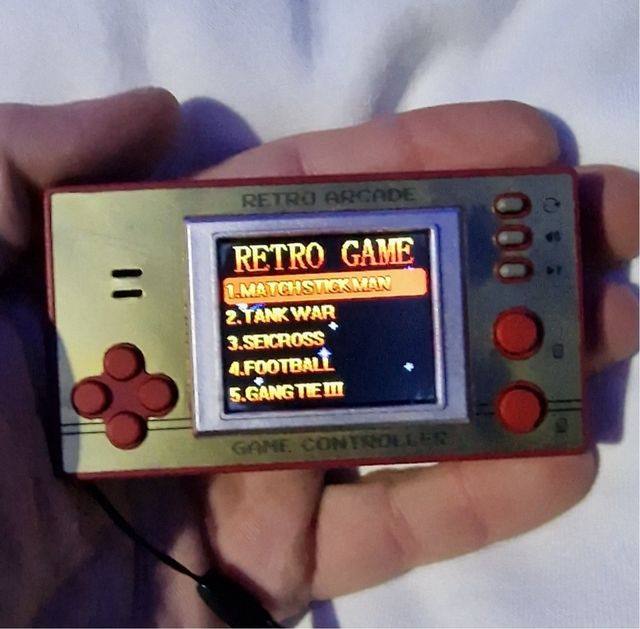 MINIVIDEOCONSOLA 150 JUEGOS VINTAGE