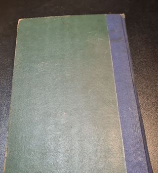 Volumen con siete novelas antiguas (1927-1941