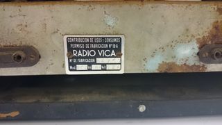 Radio Vica modelo antigüo para restaurar.