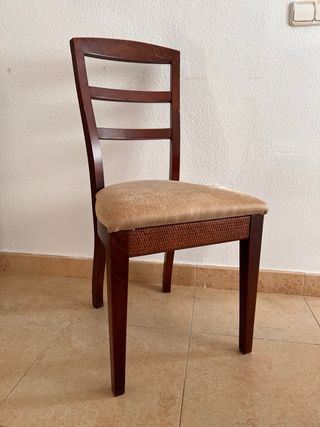 Mesa y sillas comedor
