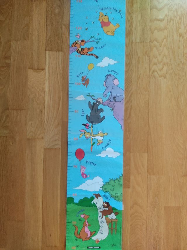 Winnie de Pooh:libro,fichas,dominó, peluches....