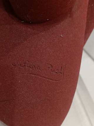 Escultura pareja C. Puell