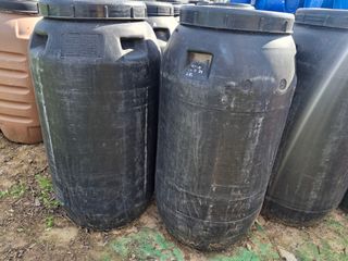 Barriles bidones depósitos