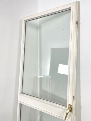 Conjunto puerta y ventanas derrivo