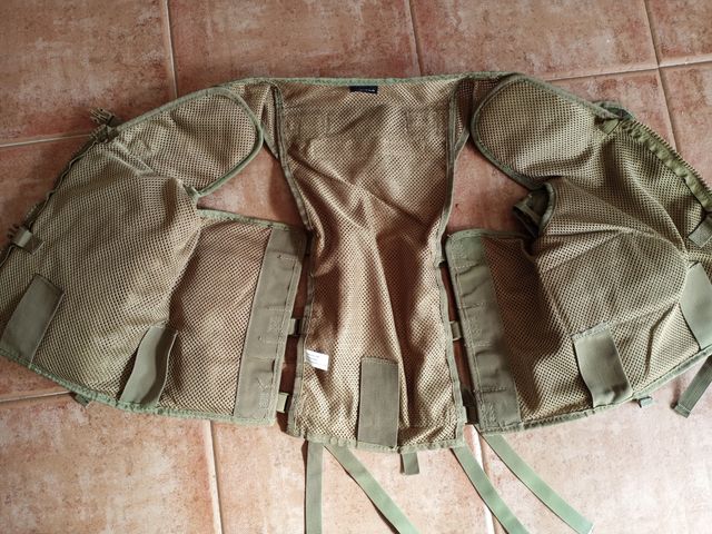 chaleco miltec multibolsillos arid woodland