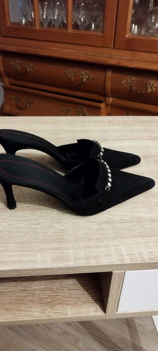Zapatos de fiesta en antes negro 