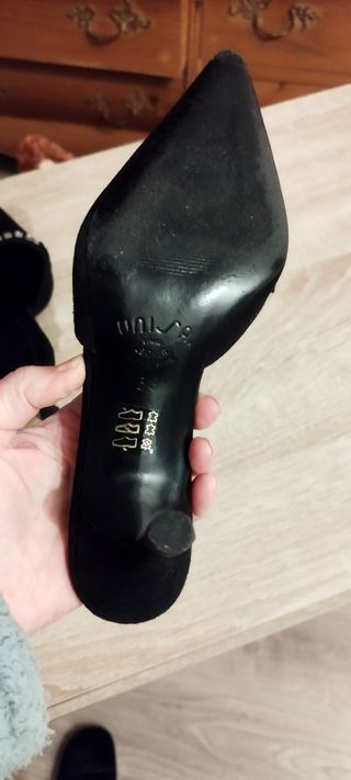 Zapatos de fiesta en antes negro 