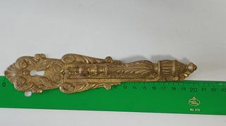 VECCHIO SPARATUTTO IN BRONZO. R114