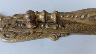 VECCHIO SPARATUTTO IN BRONZO. R114