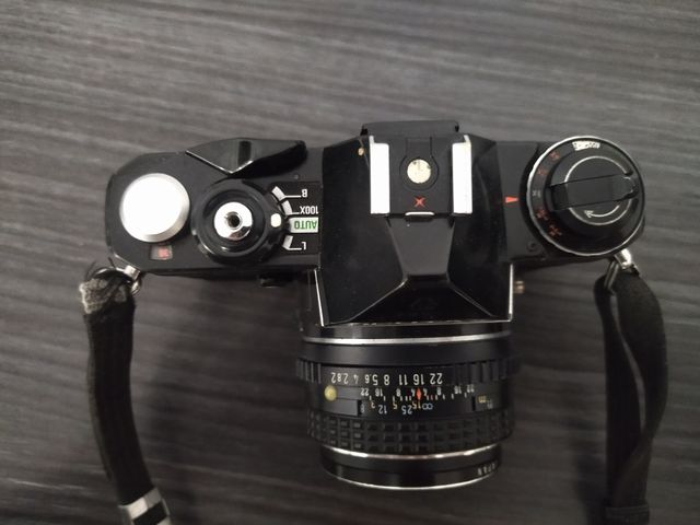 Pentax ME + 50mm f2