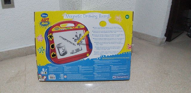 Pizarra magnética Art Attack (Disney).