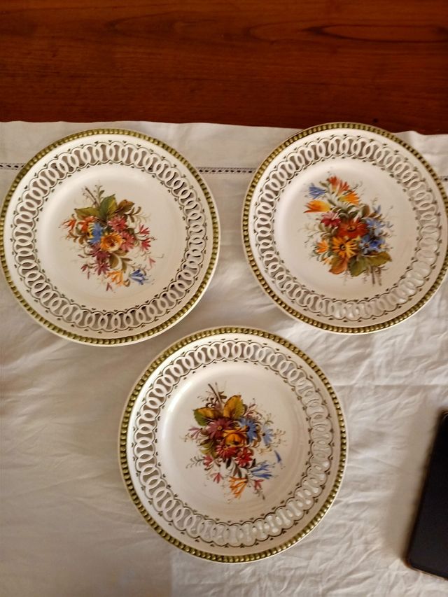 3 piatti artistici da parete