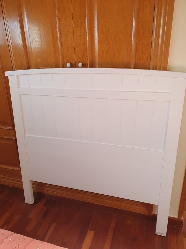 Cabecero de cama de madera