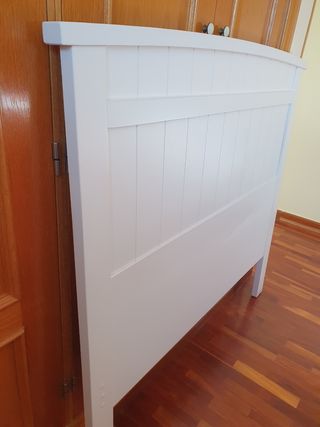Cabecero de cama de madera