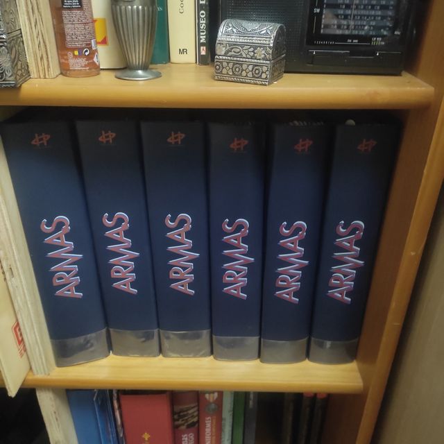 Colección libros de ARMAS