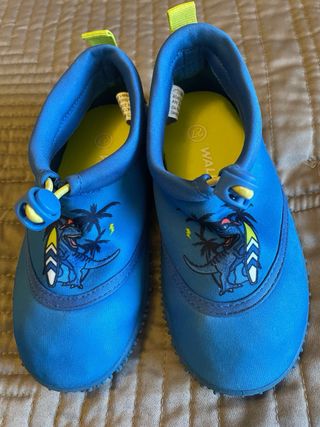 Cangrejeras talla 27. Marca Aldi