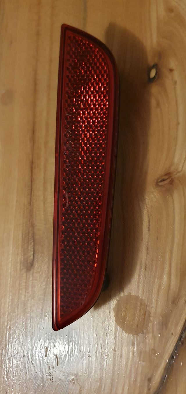 Catadrióptico Seat arosa