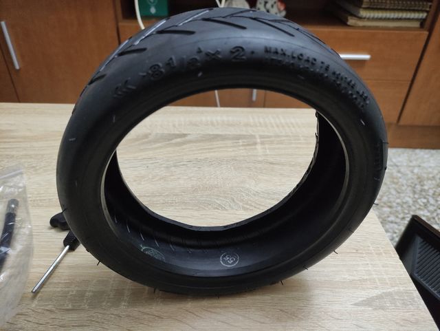 Rueda para Patinete Xiaomi Pro2 + válvula