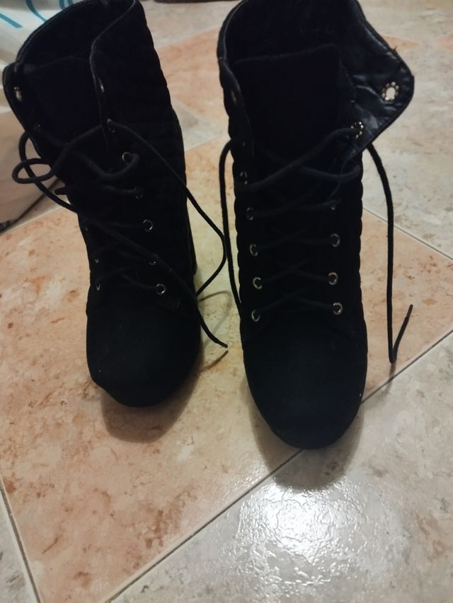 Botas