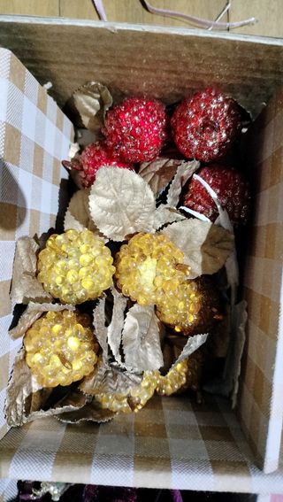 Materiale per decorazioni e hobby