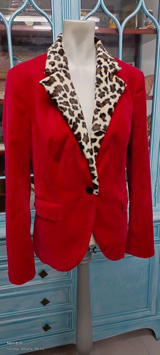 Chaqueta rockera modelo unico