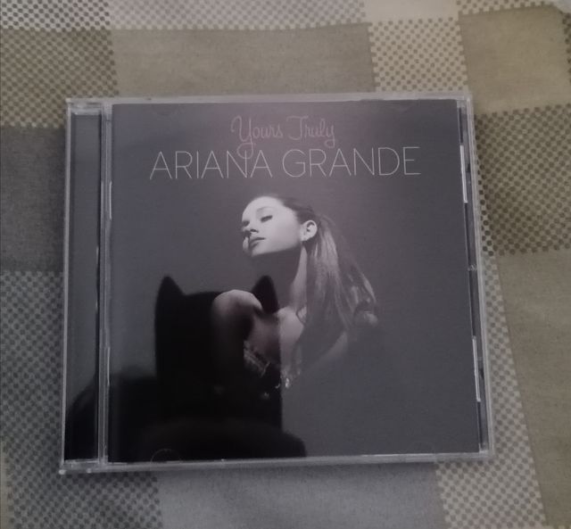 CD Ariana Grande 
