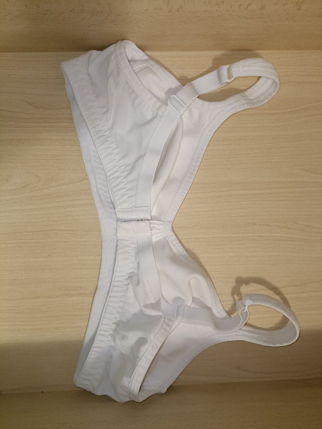 Reggiseno bianco taglia 6