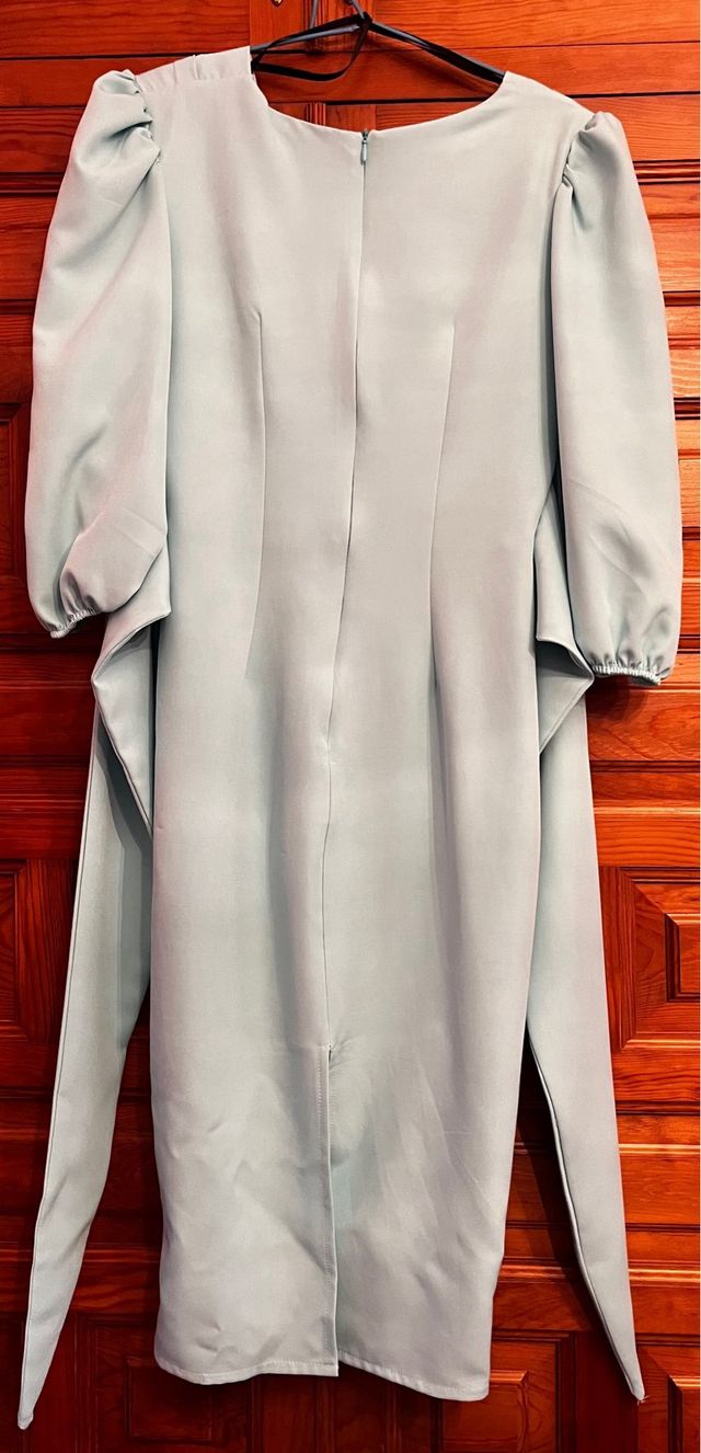 Elegante vestido azul turquesa 