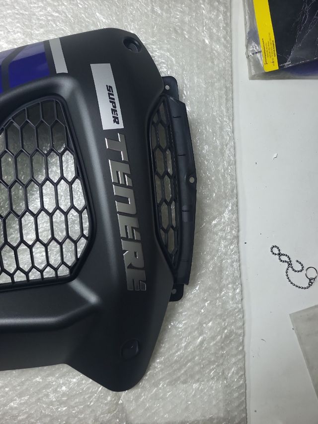 Lateral Izq. de carenado Yamaha Súper Tenere 1200