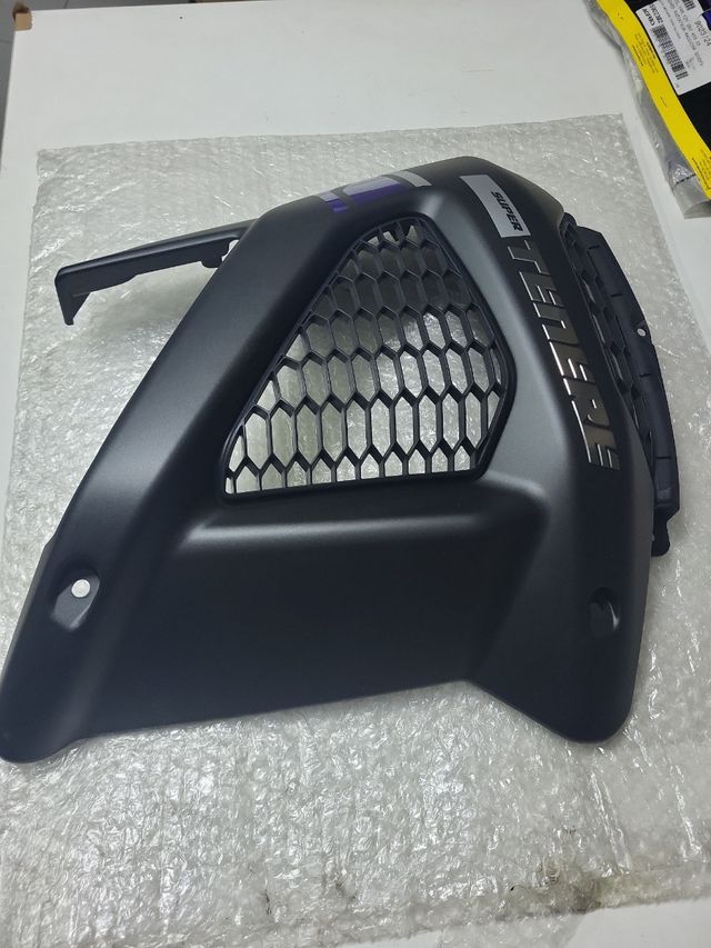 Lateral Izq. de carenado Yamaha Súper Tenere 1200