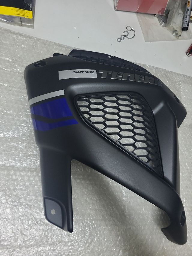 Lateral Izq. de carenado Yamaha Súper Tenere 1200