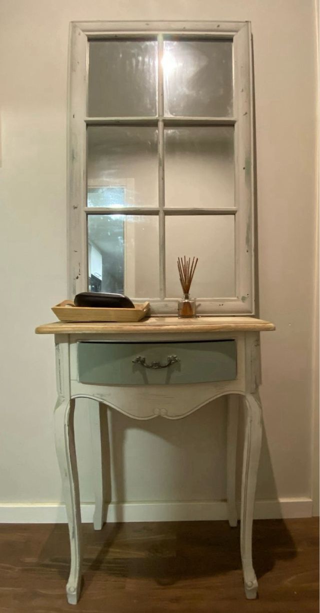 Recibidor con espejo