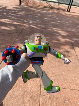 Buzz lightyear