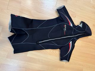 Neopreno corto buceo