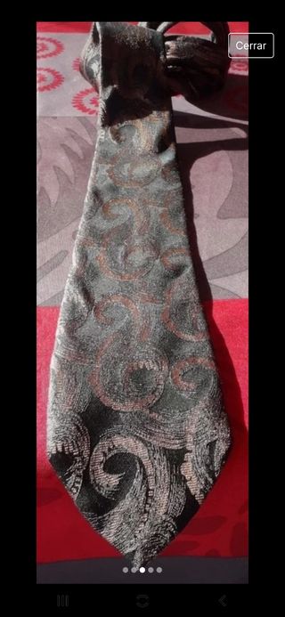 Corbata de Roberto Valentino.Seda 100%