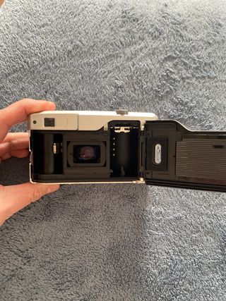 Camara de fotos analogica Konica Z-up 90e