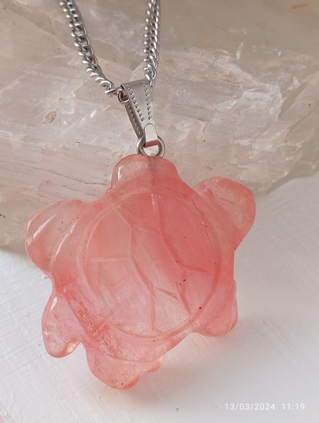 Colgante de piedra con formas tortuga elefante