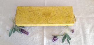 Set di vasetti e vassoio in metallo