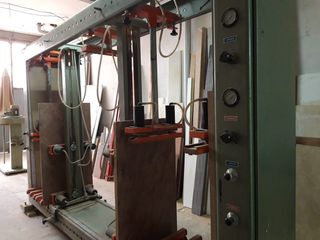 Prensa encolar muebles cocina