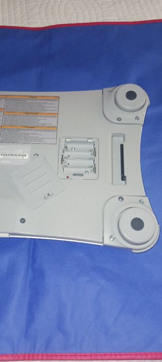 Tabla y juego wii.