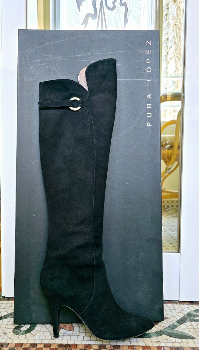Pura López botas