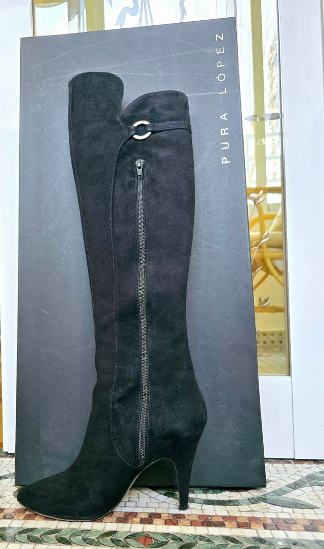 Pura López botas